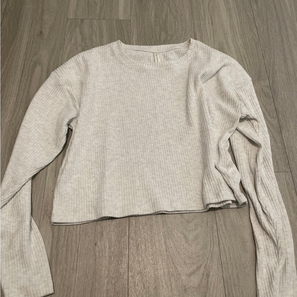 Babaton Light Gray Ribbed Long Sleeve Tee